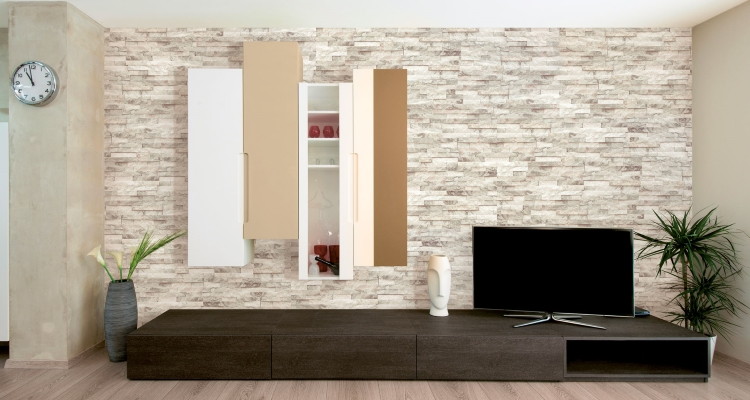 living room moderna rivestimento parete pietra naturale chiara